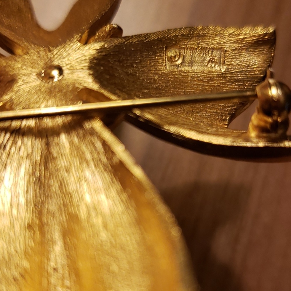 Brooch - Picture 2 of 2